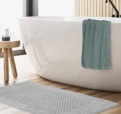 Portland 650GSM Bath Mat Silver